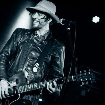 Justin Brescia - HeirwavesOnline.com