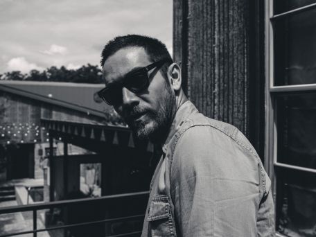 Justin Brescia - HeirwavesOnline.com