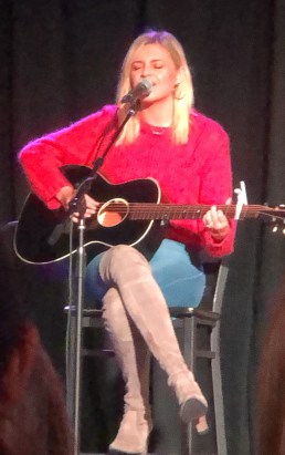 Kelsea Ballerini - The Listening Room